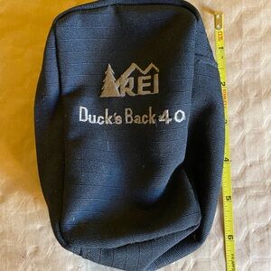 REI Ducks Back 4.0 Small Clip-On Bag